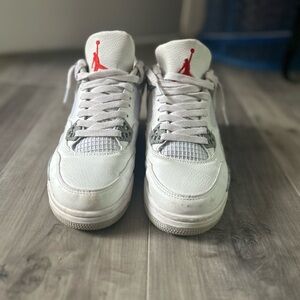 Jordan 4s ‘White Oreo’ SNEAKERS